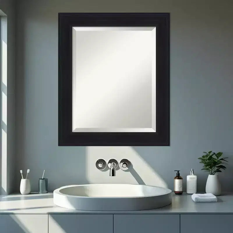 Specchio da parete per bagno Amanti Art Abbey nero smussato con cornice
