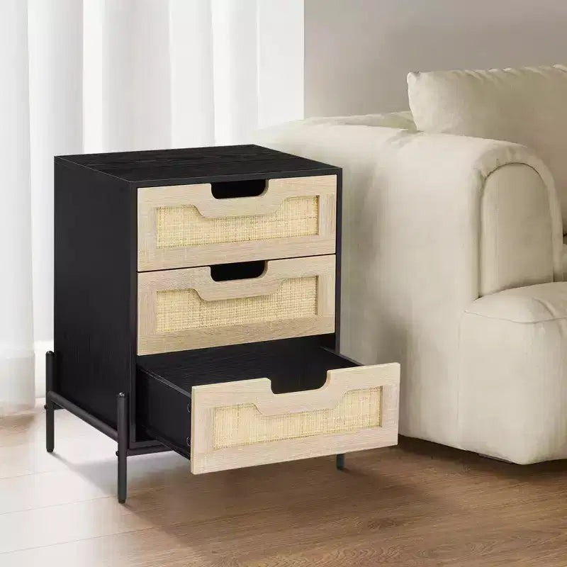 Comodino a 3 cassetti in rattan, comodino moderno con struttura in legno, elegante tavolino nero per camera da letto, soggiorno o studio, 48 x 40 x 64 cm