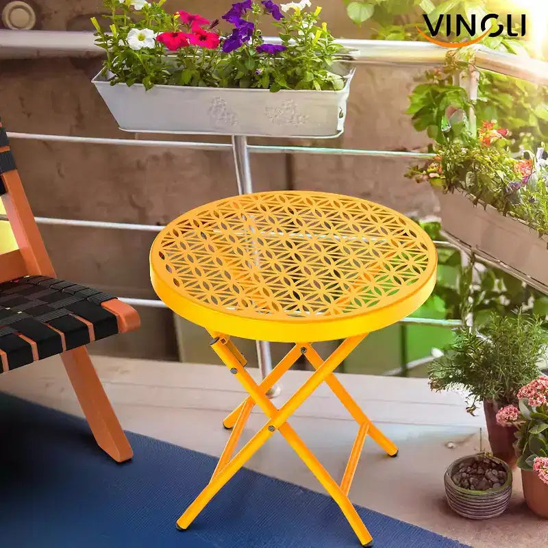VINGLI Tavolino Laterale Pieghevole da Patio, Piccolo Tavolino da Esterno con Motivo Floreale Intramontabile e Robusta Struttura in Metallo a X Ideale, Giallo, 1 Confezione