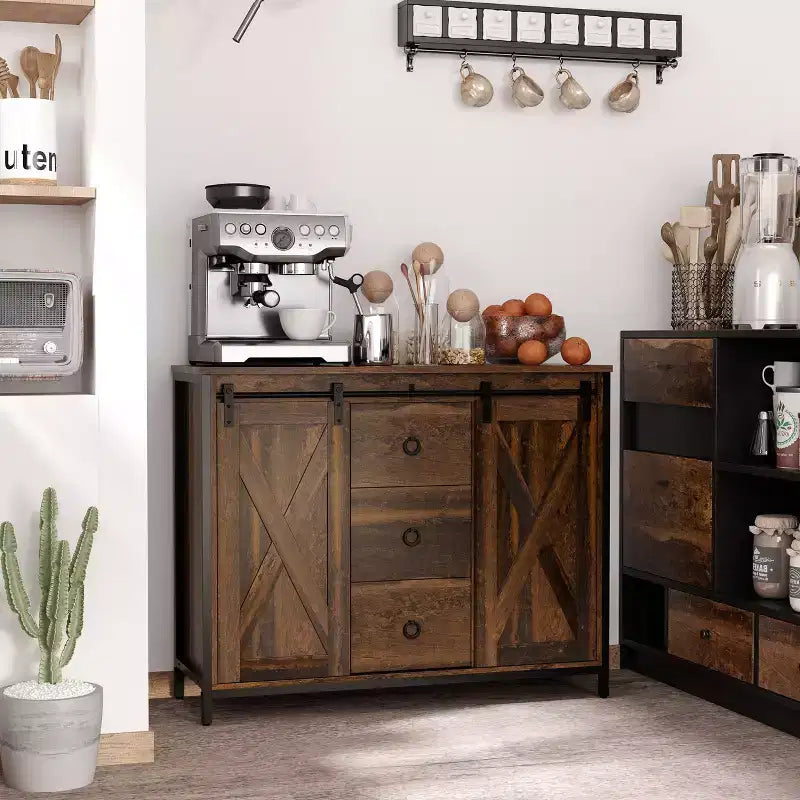 Credenza da cucina con ante scorrevoli a fienile