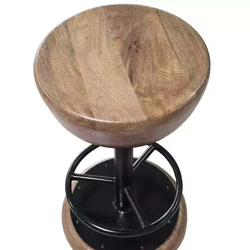 Sgabello da bancone girevole Royal Hampton Rustic Charm, 24 pollici, sedile rotondo in legno di mango marrone lavorato a mano, base in ferro nero con poggiapiedi