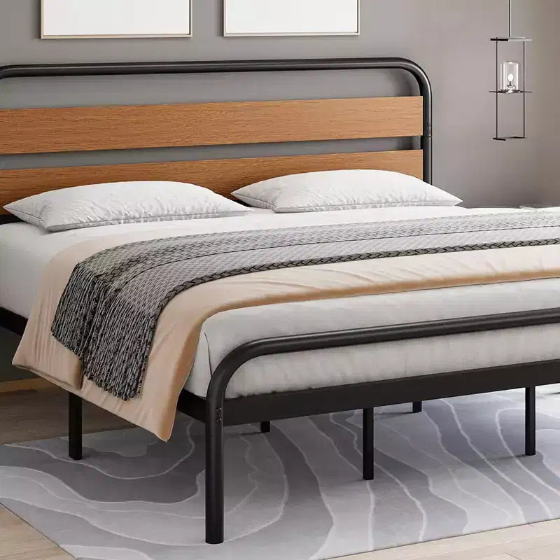 Struttura Letto King Size con Piattaforma, Struttura Letto King Size Stile Industriale con Testiera in Legno, Struttura Letto in Metallo Resistente con Supporti a Doghe Metalliche