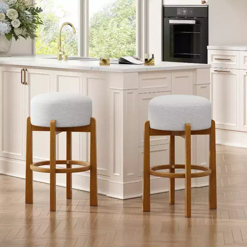 Sgabelli da Bar Imbottiti Rotondi in Legno di Gomma Ashton Christopher Knight Home (Set di 2)