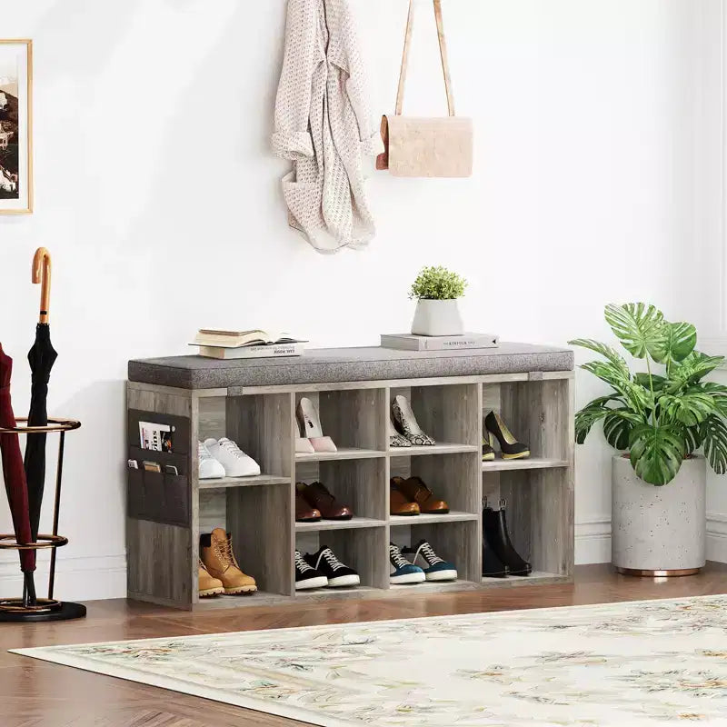 GustoWave Panchina portacampate 2-in-1 con sedile imbottito e vano portaoggetti | Scarpiera in legno con ripiani regolabili e tasche laterali, grigio