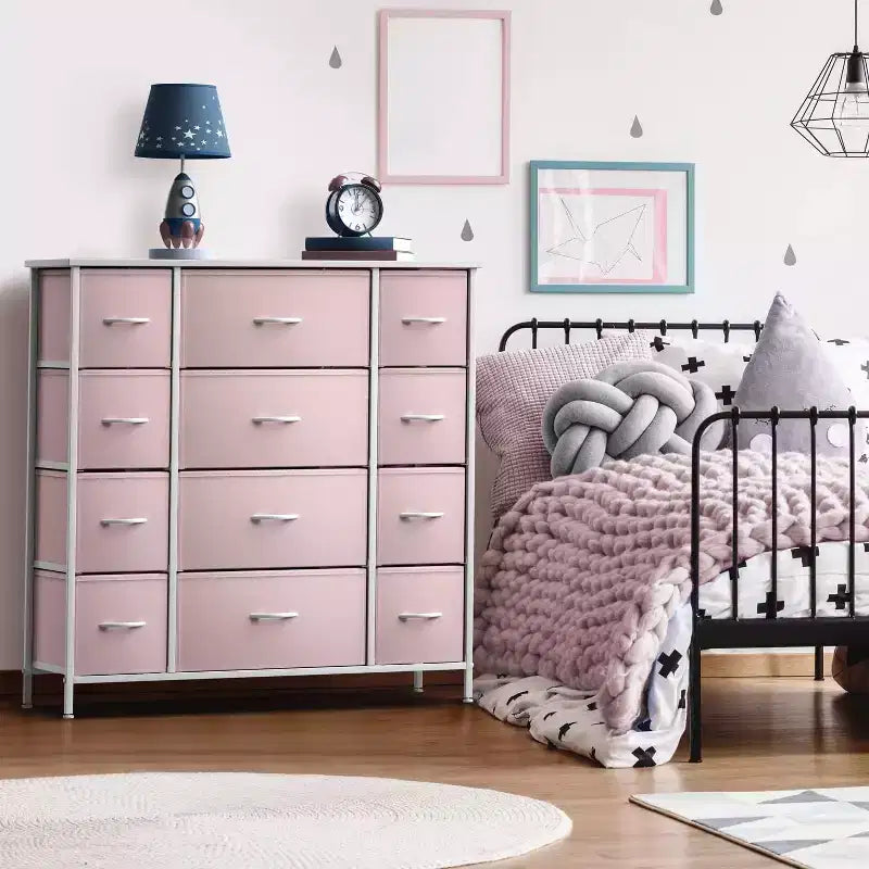 Cassettiera Sorbus a 12 cassetti - Mobile contenitore con struttura in acciaio, piano e maniglie in legno - Grande cassettiera per camera da letto, cameretta dei bambini e altro ancora