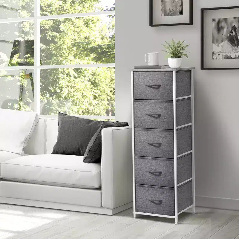 Comodino Sorbus stretto a 5 cassetti con struttura in acciaio, piano in legno e contenitori in tessuto facili da estrarre per casa, camera da letto, ufficio e dormitorio