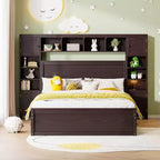 Letto a Piattaforma Queen Size con Armadio Tutto-in-Uno e Ripiano Portaoggetti, Struttura Letto Queen in Legno con 4 Cassetti e Prese