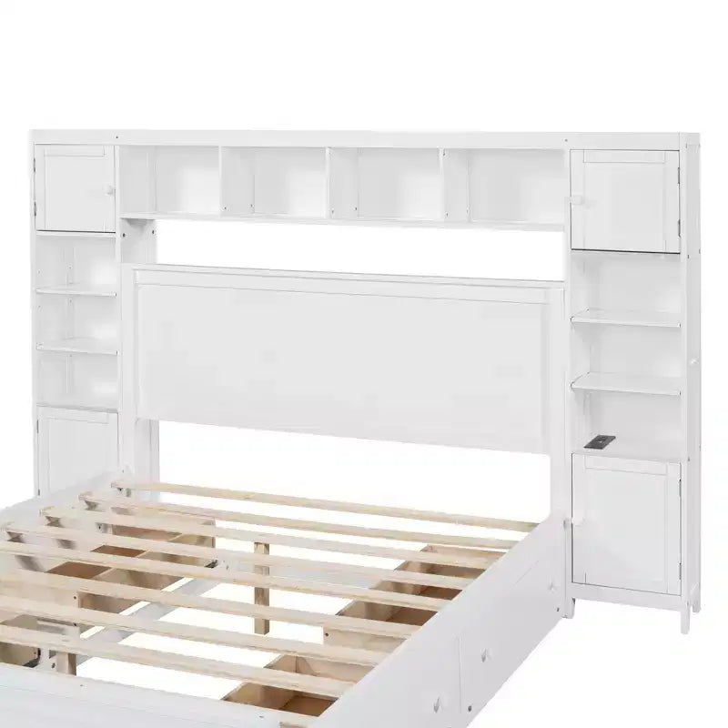 Letto a Piattaforma Queen Size con Armadio Tutto-in-Uno e Ripiano Portaoggetti, Struttura Letto Queen in Legno con 4 Cassetti e Prese