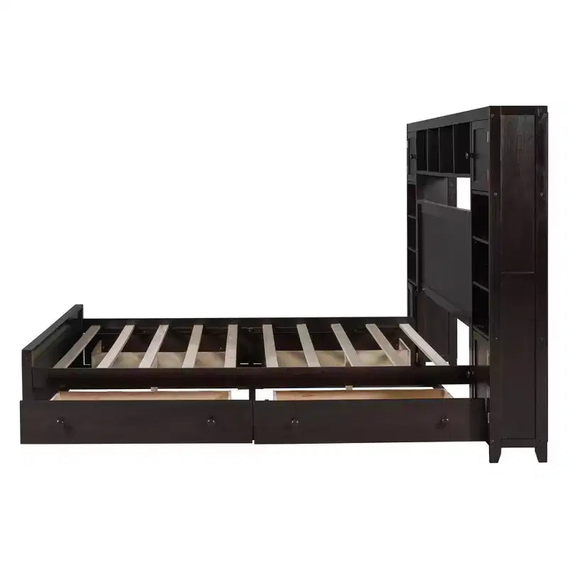 Letto a Piattaforma Queen Size con Armadio Tutto-in-Uno e Ripiano Portaoggetti, Struttura Letto Queen in Legno con 4 Cassetti e Prese