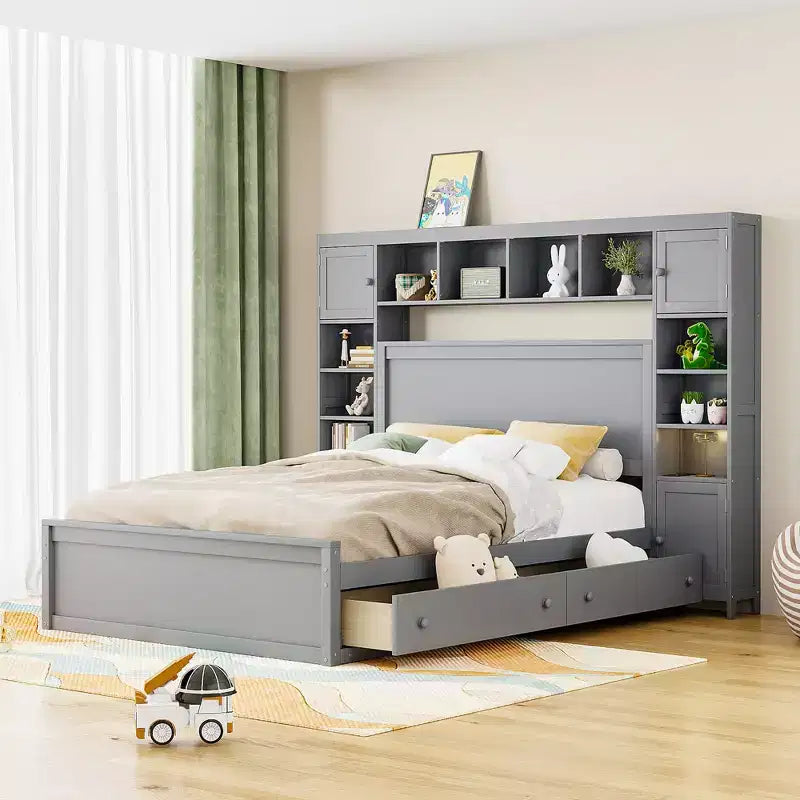 Letto a Piattaforma Queen Size con Armadio Tutto-in-Uno e Ripiano Portaoggetti, Struttura Letto Queen in Legno con 4 Cassetti e Prese