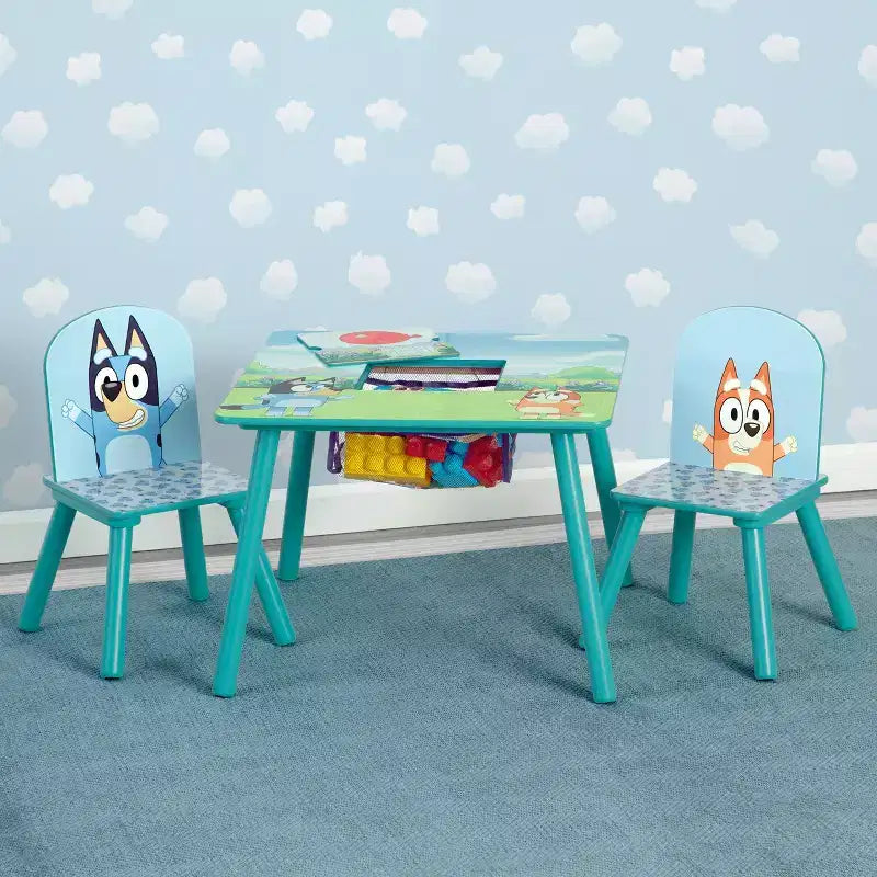 Tavolo per bambini Bluey di Delta Children e 2 sedie con contenitore