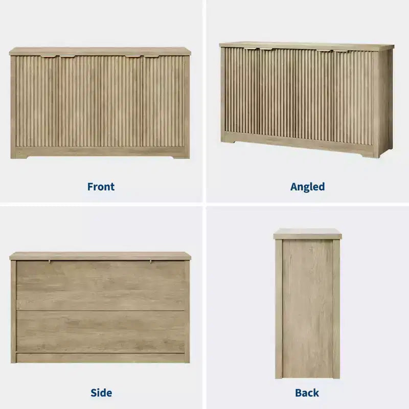Credenza moderna decorativa con dettagli a doghe, dotata di ante e ripiani. Realizzata in legno, ideale per soggiorni, ingressi