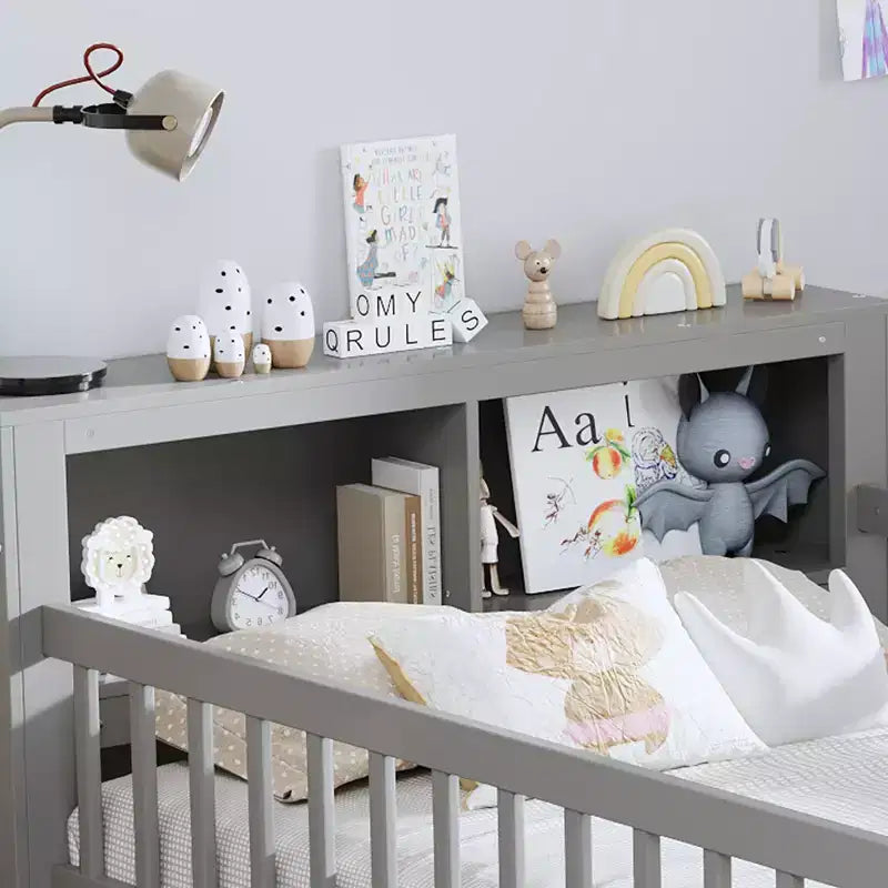 Letto a piattaforma in legno per bambini, una piazza, con 2 cassetti portaoggetti e sponde di protezione su entrambi i lati
