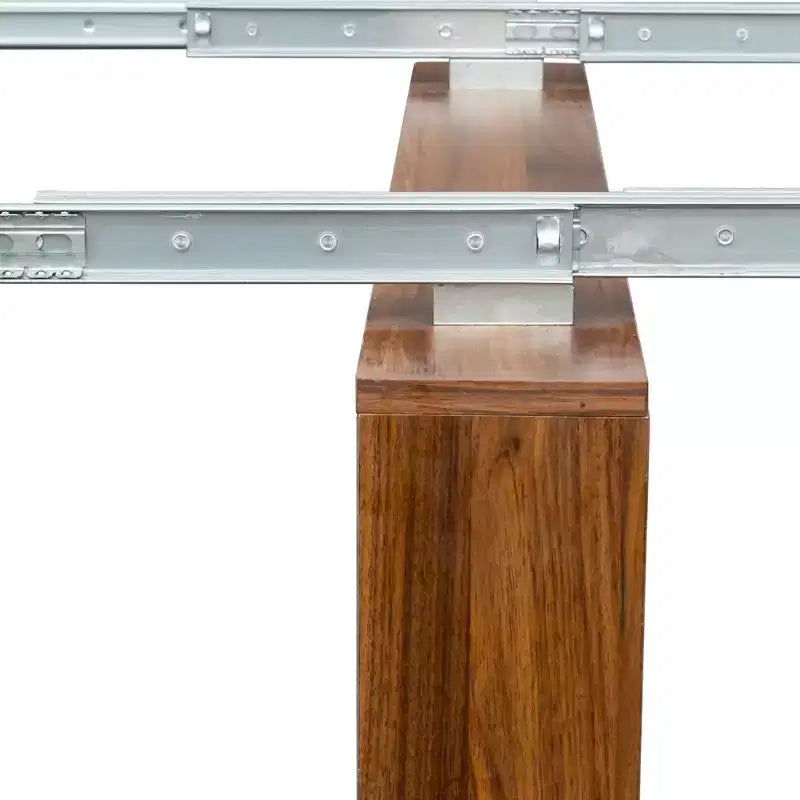 Tavolo da pranzo moderno allungabile in noce con vano portaoggetti, facile montaggio, design rettangolare.