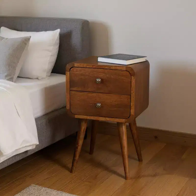 Comodino HomeRoots 22 in legno massiccio marrone con due cassetti