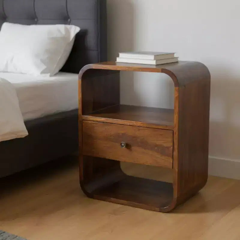 HomeRoots 22 comodino a un cassetto in legno massello marrone