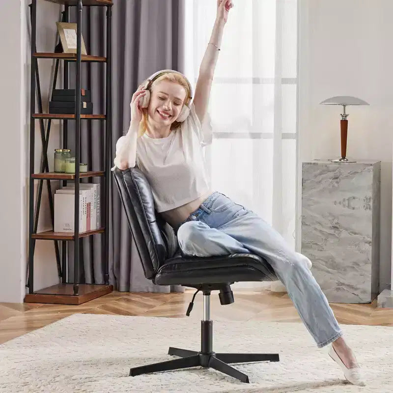 Sedia moderna Okak Criss Cross senza braccioli, sedia da ufficio con seduta extra-large, sedia girevole regolabile in altezza per studio, sala lettura