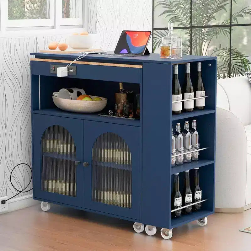 Isola Cucina con Ruote Okak, 2 Ante in Vetro, Carrello Cucina con Tavolo Estensibile e Prese Elettriche, Isola Cucina con Scaffali Laterali Aperti