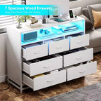 Cassettiera a 7 cassetti per camera da letto, con luci LED e stazione di ricarica, comò lungo in legno, grande capacità di archiviazione per soggiorno