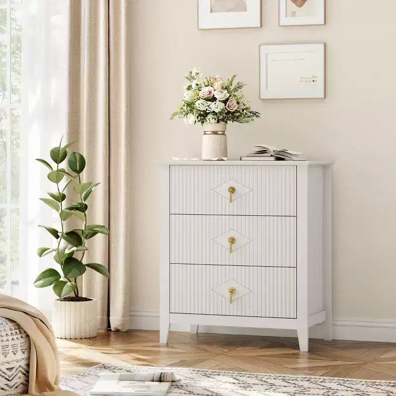 Comò GustoWave per camera da letto con 3 cassetti, cassettiera moderna da 71 cm con maniglie in metallo, organizer in legno per camera da letto, soggiorno