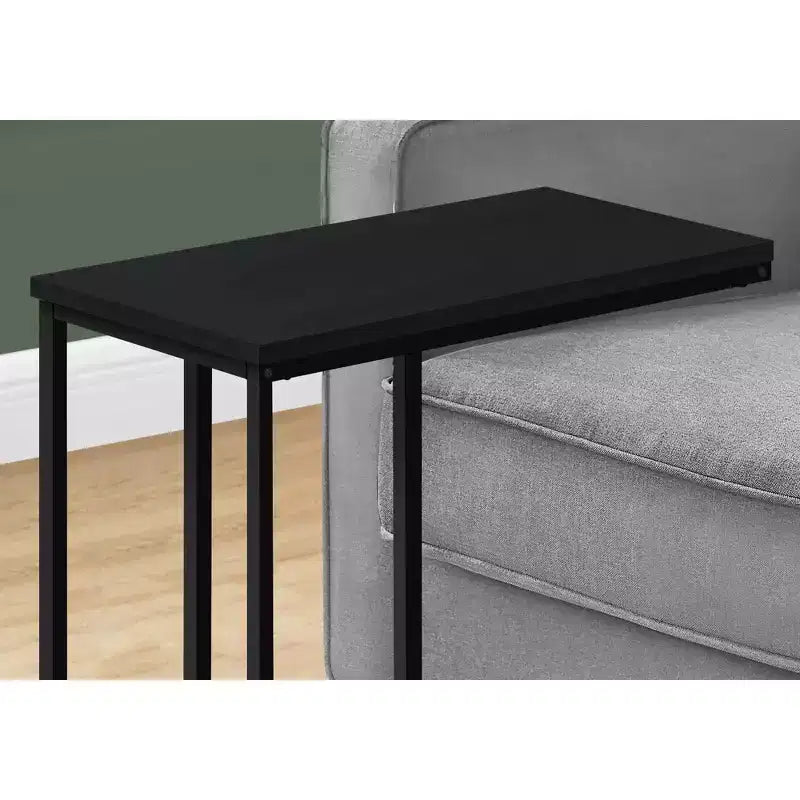 Tavolino d'appoggio a C Okak Minimalism con struttura in metallo, tavolino vassoio moderno, tavolino da bracciolo per divano da soggiorno, camera da letto