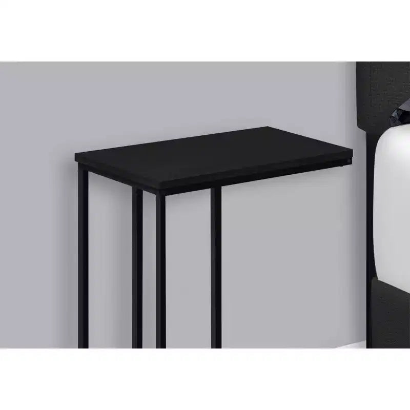 Tavolino d'appoggio a C Okak Minimalism con struttura in metallo, tavolino vassoio moderno, tavolino da bracciolo per divano da soggiorno, camera da letto
