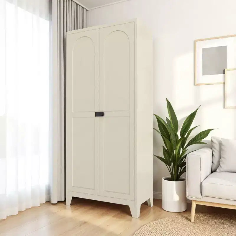 Armadio metallico con doppie ante e ripiani regolabili; Elevata capacità di carico; Ideale per cucine, soggiorni e camere da letto