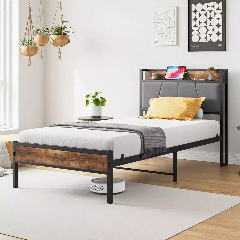 Telaio letto singolo Okak con testiera contenitore, letto a piattaforma in legno massello con stazione di ricarica per camera da letto, marrone