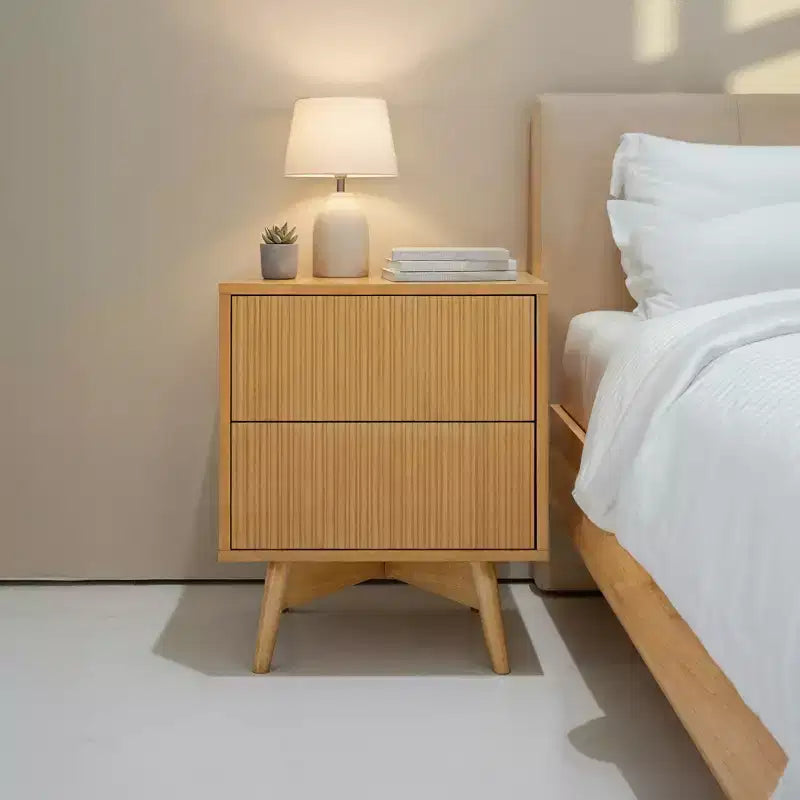 Teamson Home Tremolo Comodino Moderno Boho a 2 Cassetti con Legno Massello e Frontali Scanalati Contemporanei