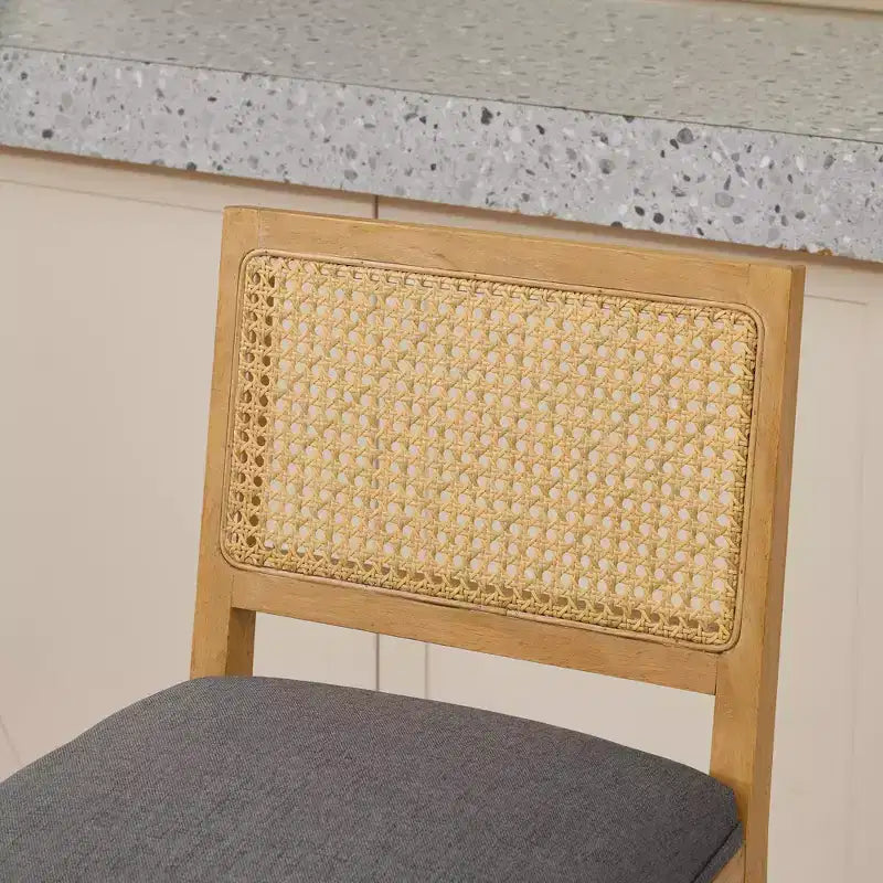 Homy Casa Set di 2 Sgabelli da Bar in Legno Massello con Schienale in Rattan e Seduta Imbottita