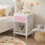 Comodino in legno Whisen da 67,99 cm di altezza con un cassetto e un ripiano per bambini e adulti
