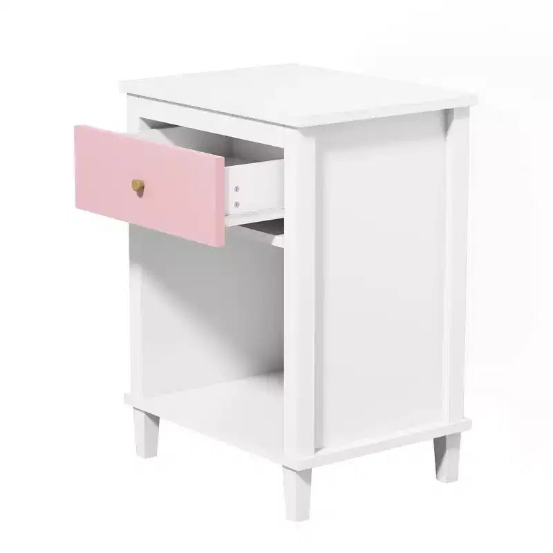 Comodino in legno Whisen da 67,99 cm di altezza con un cassetto e un ripiano per bambini e adulti