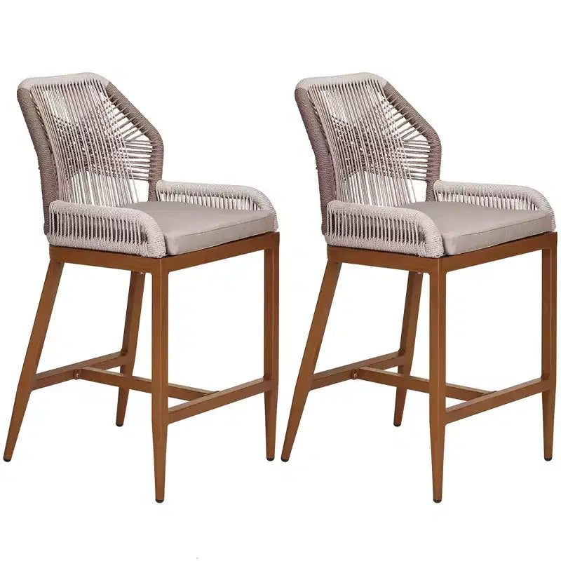 Set di 2 sgabelli da bar altezza bancone, sgabelli da bar in rattan intrecciato con schienale e braccioli