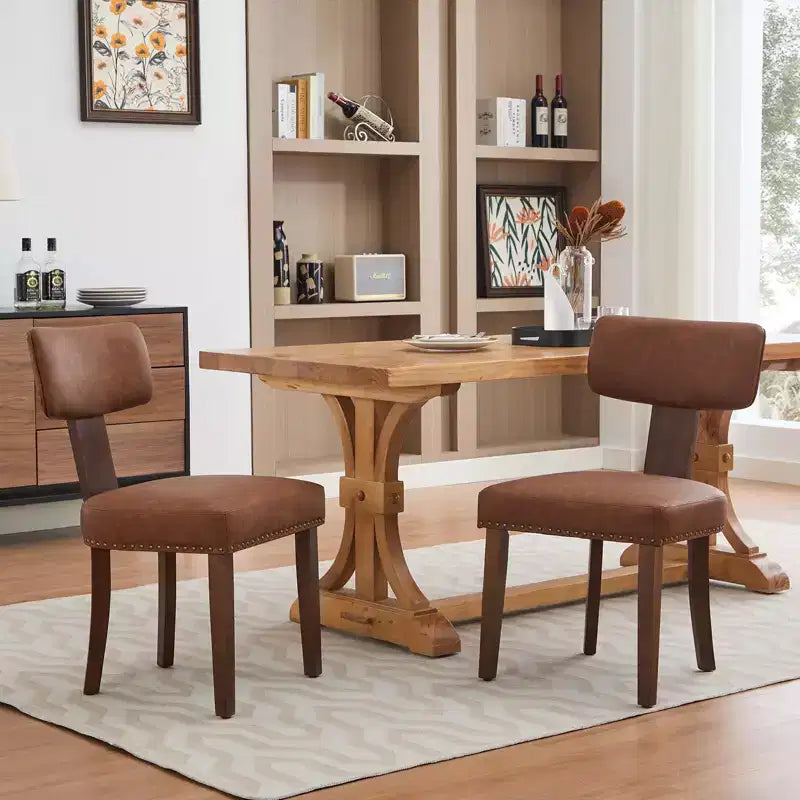 Due sedie da pranzo in set, moderne, rivestite in pelle, struttura in legno, capacità di carico 120 kg, facili da pulire, schienale curvo.