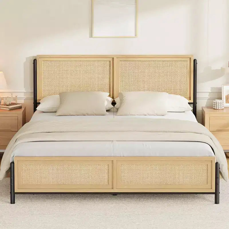 Struttura letto in rattan Boho con testiera e pediera, nessun sommier richiesto, finitura naturale