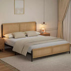 Struttura letto in rattan Boho con testiera e pediera, nessun sommier richiesto, finitura naturale