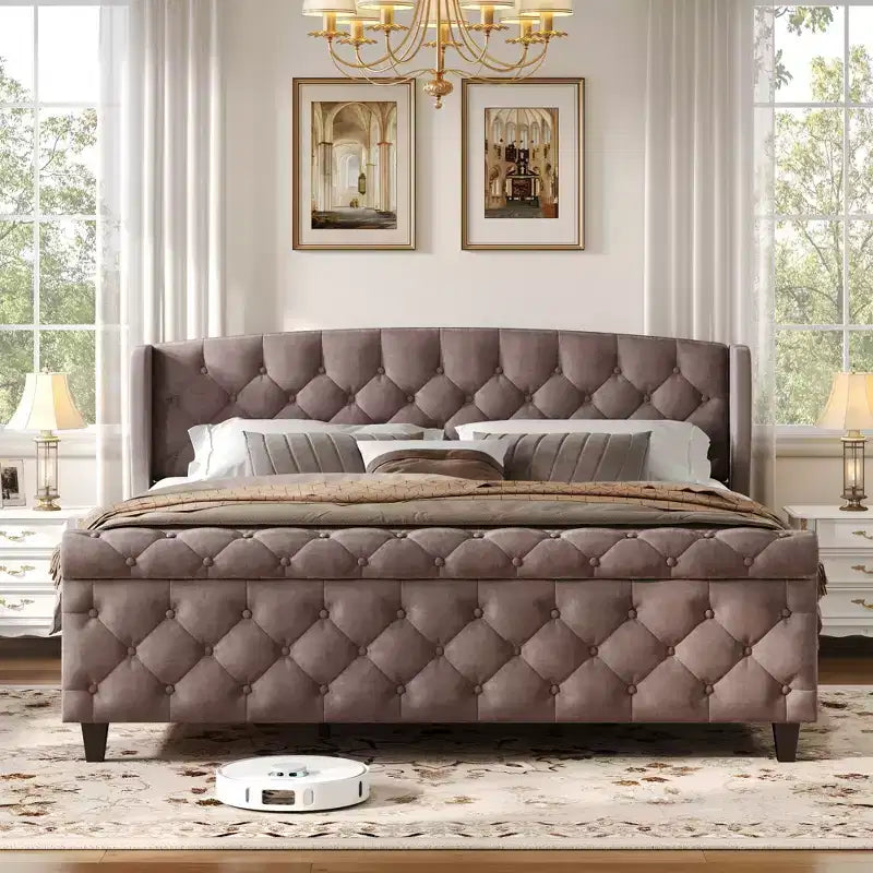 Letto a slitta imbottito Christopher Knight Home Boyle con testiera ad alette e pediera a volute