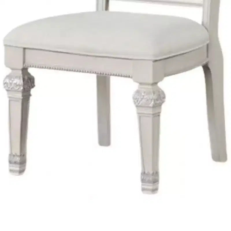 Set di 2 sedie da pranzo Royal Hampton, in legno massello, rivestite in tessuto color avorio con bottoni in capitonné
