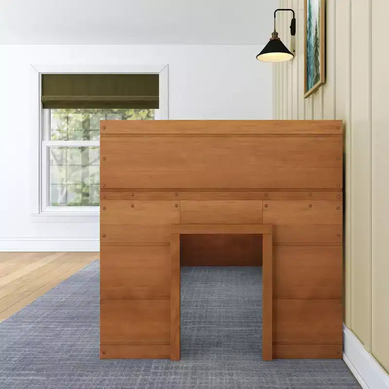 Letto a soppalco basso matrimoniale in stile rustico con 2 finestre