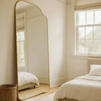 Specchio Ellara Gold Asimmetrico a Figura Intera con Cornice Dorata Irregolare Curva, 165 cm H x 89 cm Grande Specchio da Parete a Figura Intera per Camera da Letto, Soggiorno