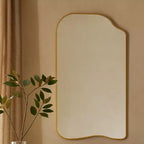 Specchio Ellara Gold Asimmetrico a Figura Intera con Cornice Dorata Irregolare Curva, 165 cm H x 89 cm Grande Specchio da Parete a Figura Intera per Camera da Letto, Soggiorno