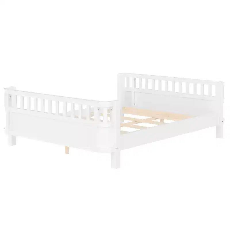 Bellemave Letto a piattaforma completo con sponde di sicurezza e recinzione staccabile, letto a piattaforma in legno massiccio per bambini, bianco