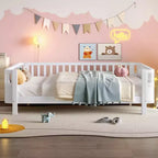 Bellemave Letto a piattaforma completo con sponde di sicurezza e recinzione staccabile, letto a piattaforma in legno massiccio per bambini, bianco