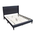 Letto matrimoniale Royal Hampton con testiera trapuntata, rivestimento in iuta carbone, legno