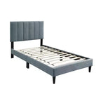 Letto matrimoniale Royal Hampton, rivestimento in morbido lino trapuntato a canali grigio chiaro