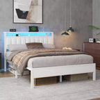Struttura Letto Matrimoniale Queen Size Bianca con Luci LED, Stazione di Ricarica, Ecopelle Imbottita, Testiera con Mensola Contenitore, Piattaforma, Nessuna Necessità di Rete, Moderna