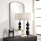 Specchio da parete ad arco Uttermost Tordera nero opaco 24 x 40