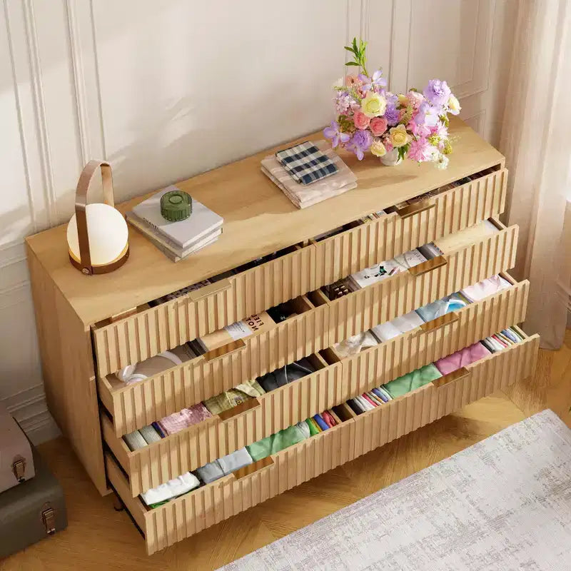 Comò a 8 cassetti scanalati, cassettiera doppia larga 137 cm con cassetti profondi, organizer in legno e mobile TV