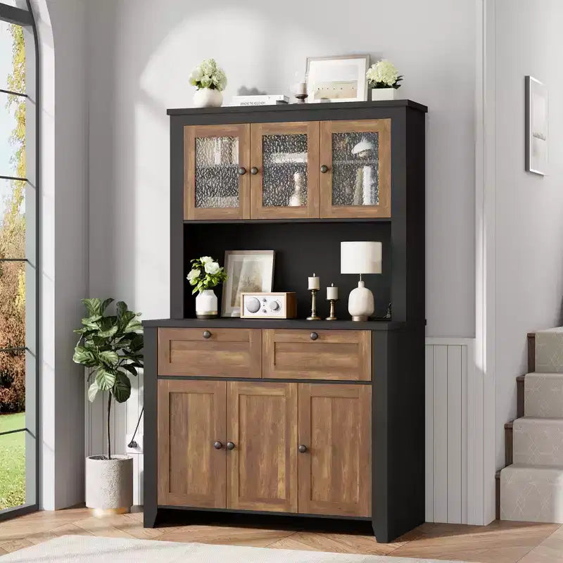 Dispensa Moderna Alta 66" con Vetrina, Mobile Bar per Caffè con Stazione di Ricarica Integrata, Ampio Contenitore con Ante in Vetro e Cassetti