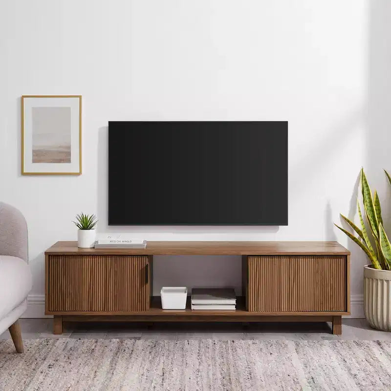 Mobile TV moderno in legno scanalato a 2 ante